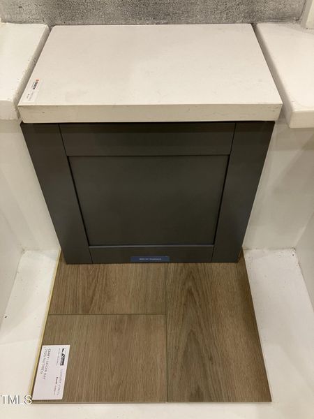 421 WR FM - Kitchen Island Photo 421 WR FM - Kitchen Island Photo