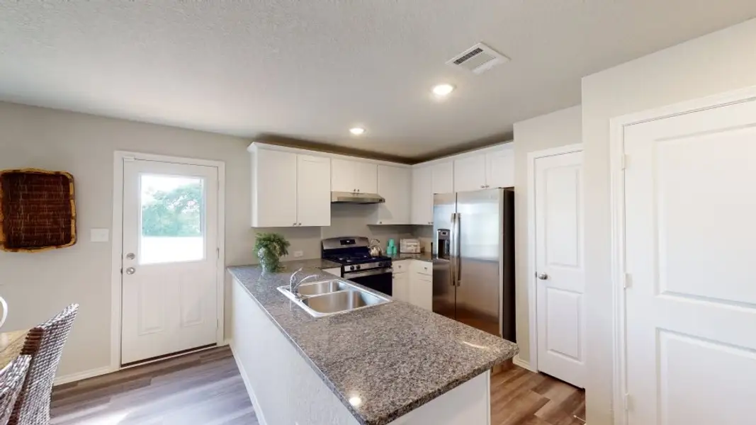 Image 11 of a home in Northeast Crossing: Cottage Collections.