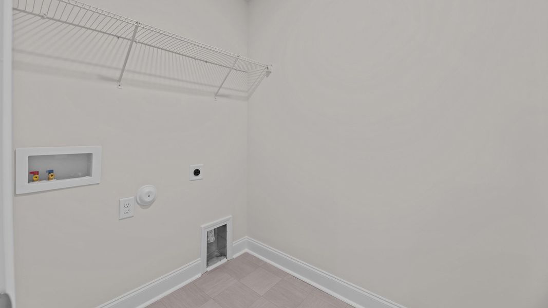 Spacious, unfurnished interior of a new home in Tyler - Home on the Lake, New Bern (Image 22).