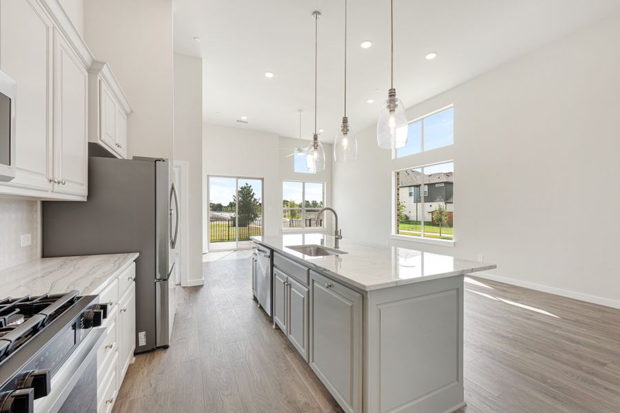 Furnished interior view inside a new home in Cottonwood Creek, Rowlett (Image 12).