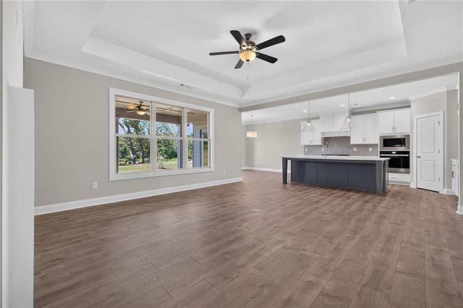 Spacious, unfurnished interior of a new home in , Jefferson (Image 57).