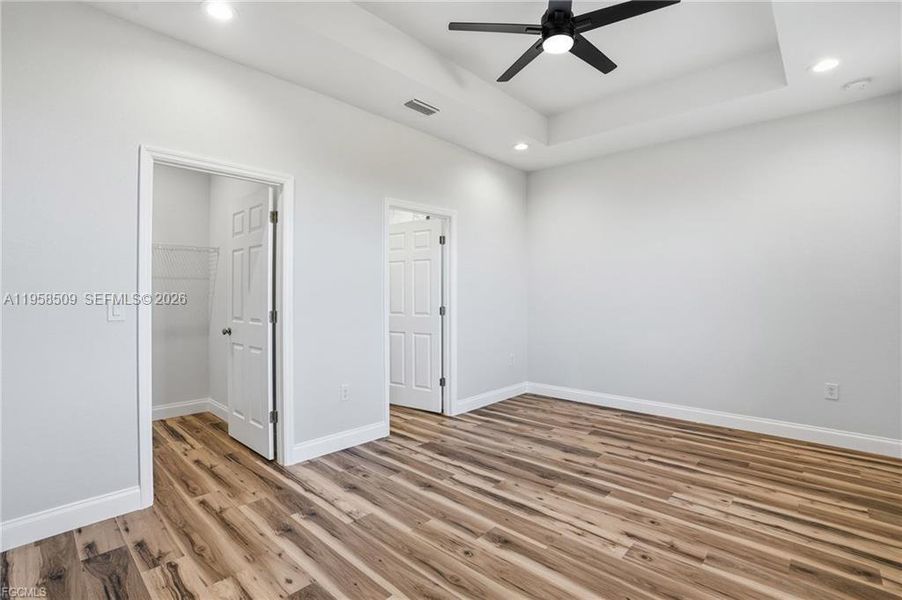 Spacious, unfurnished interior of a new home in , Labelle (Image 26).