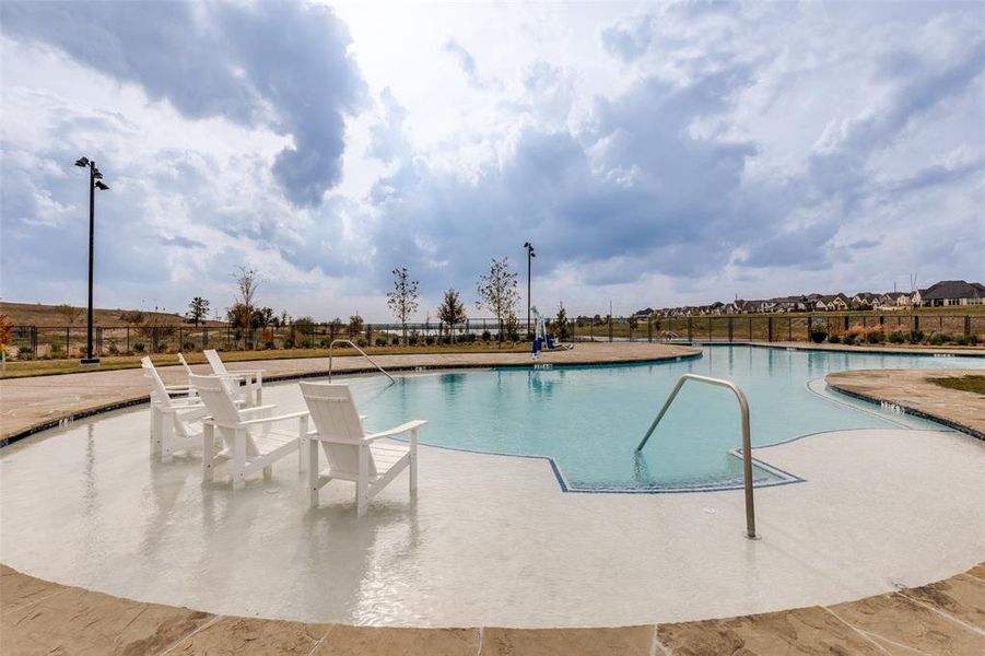 Community amenities in Reunion 60s, Rhome (Image 32). Community amenities in Reunion 60s, Rhome (Image 32).