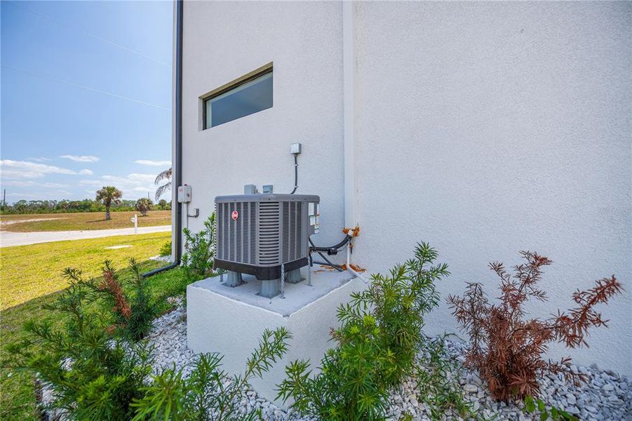 Exterior details and patio area of a home in , Placida (Image 38).