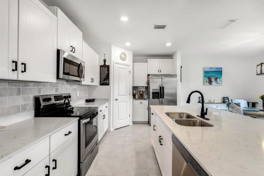 Furnished interior view inside a new home in , North Fort Myers (Image 5).