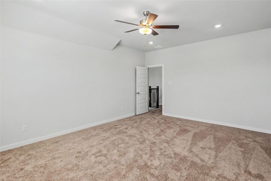 Spacious, unfurnished interior of a new home in Glendale Lakes, Arcola (Image 32). Spacious, unfurnished interior of a new home in Glendale Lakes, Arcola (Image 32).