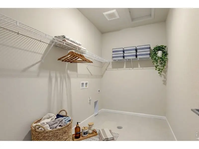 Spacious, unfurnished interior of a new home in Trevenna, Windsor (Image 19).