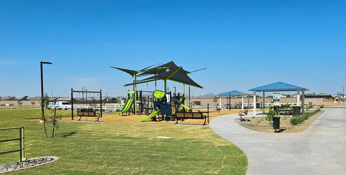Community amenities in Wales Ranch, San Tan Valley (Image 10).