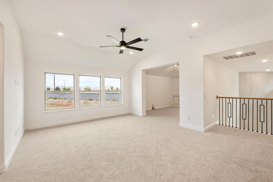 Spacious, unfurnished interior of a new home in Painted Tree Woodland District 50, McKinney (Image 26). Spacious, unfurnished interior of a new home in Painted Tree Woodland District 50, McKinney (Image 26).