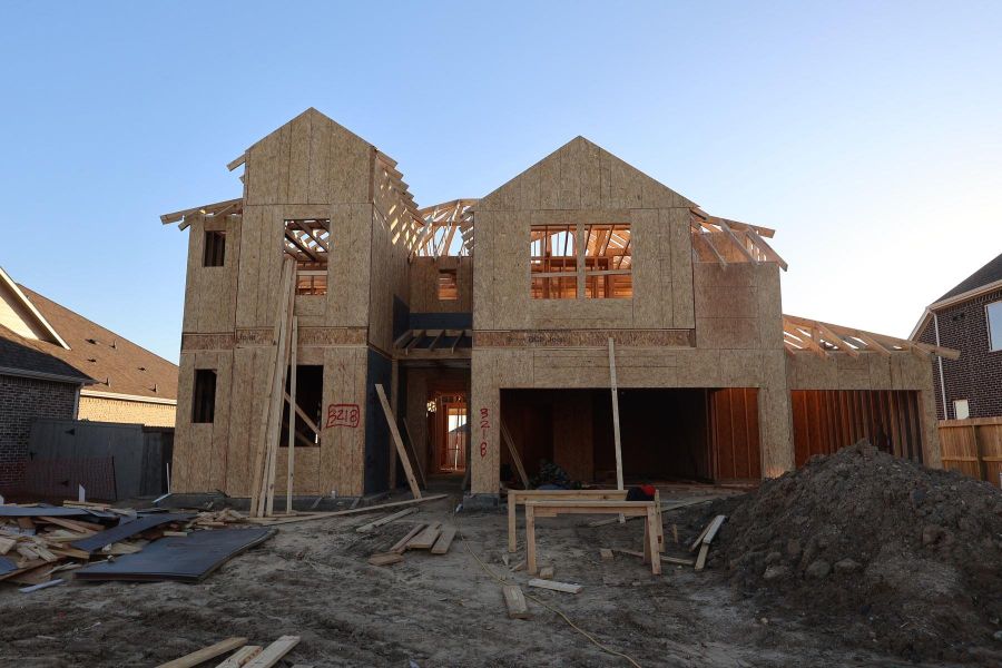 Two story home with 5 beds, 4.5 baths, and 4 car tandem garage