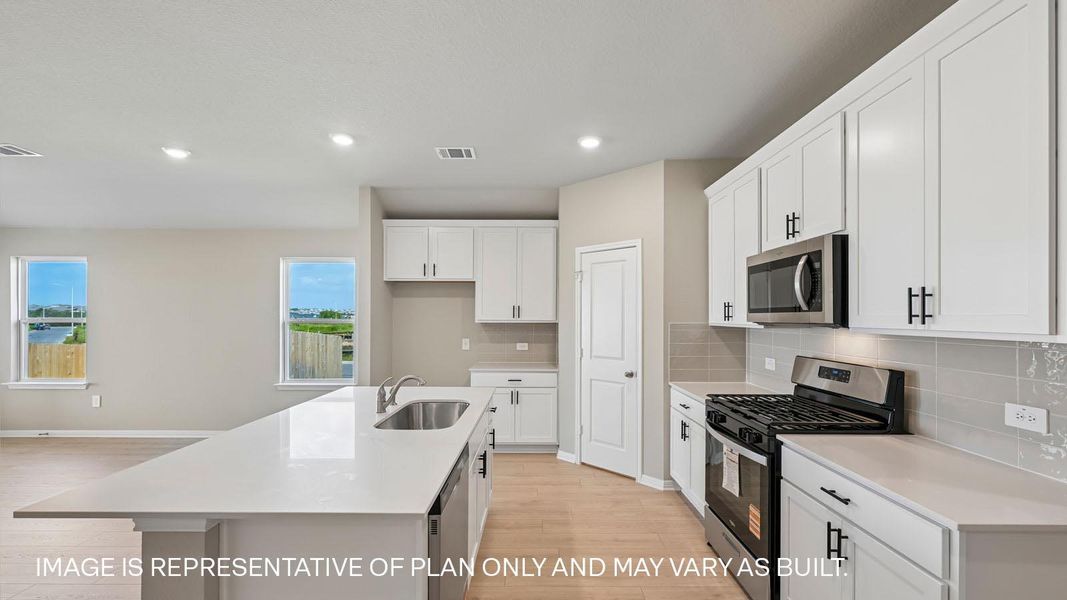 Furnished interior view inside a new home in Carillon, Manor (Image 6).