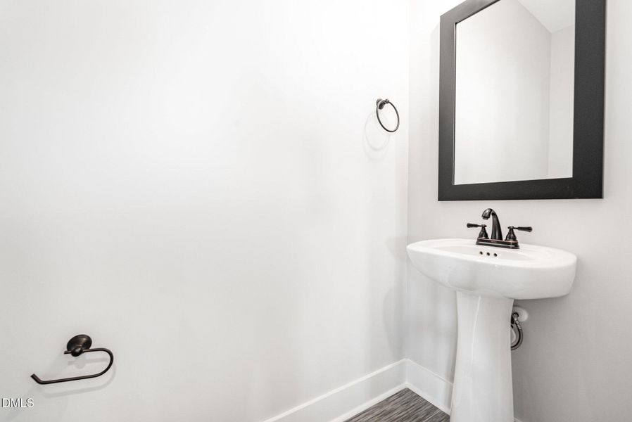 022_dsc07697-edit_696