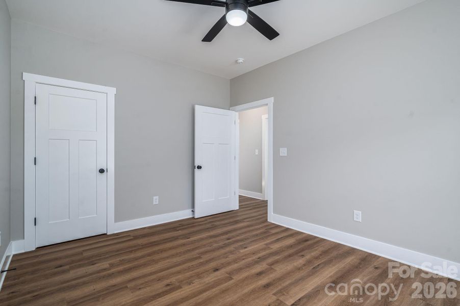 Spacious, unfurnished interior of a new home in , Lowell (Image 11).