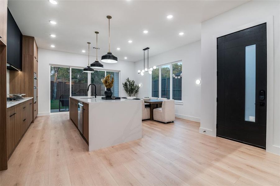 Furnished interior view inside a new home in , Dallas (Image 8).