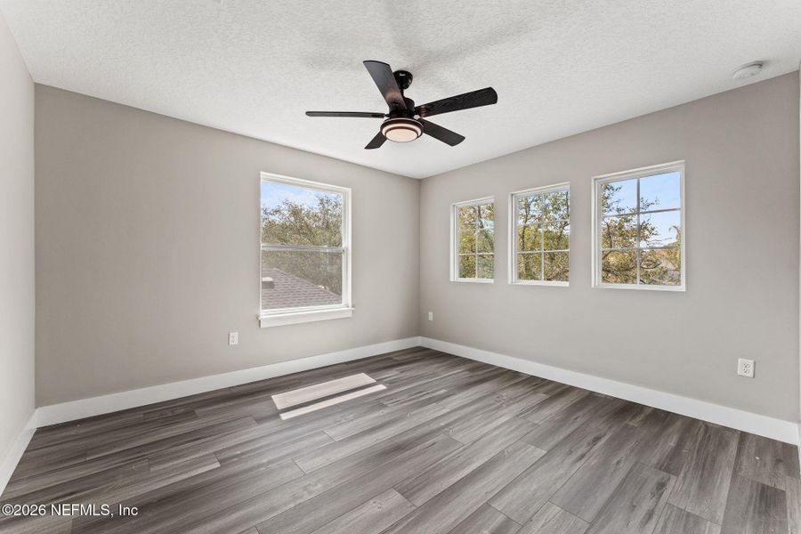 Spacious, unfurnished interior of a new home in , Orange Park (Image 20).