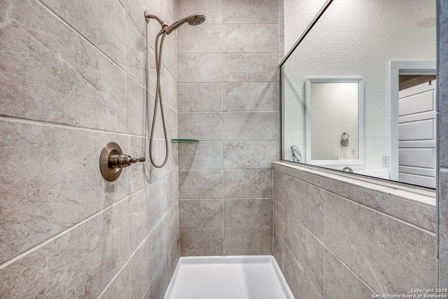 Close-up of interior finishes inside a home in Hunters Ranch, San Antonio (Image 21). Close-up of interior finishes inside a home in Hunters Ranch, San Antonio (Image 21).