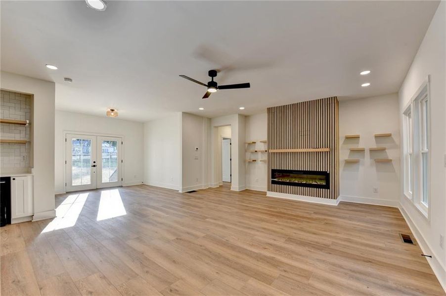 Spacious, unfurnished interior of a new home in , Sugar Hill (Image 41).
