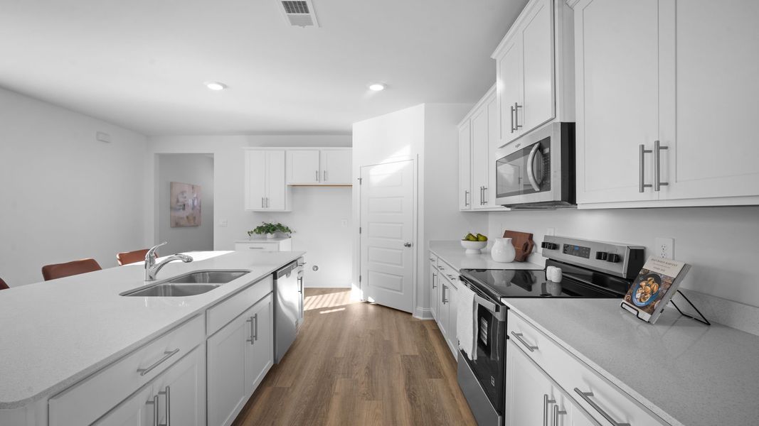 Representative furnished interior of a home built from the Desmond by D.R. Horton in The Lakes at North Glynn, Brunswick (Image 9).