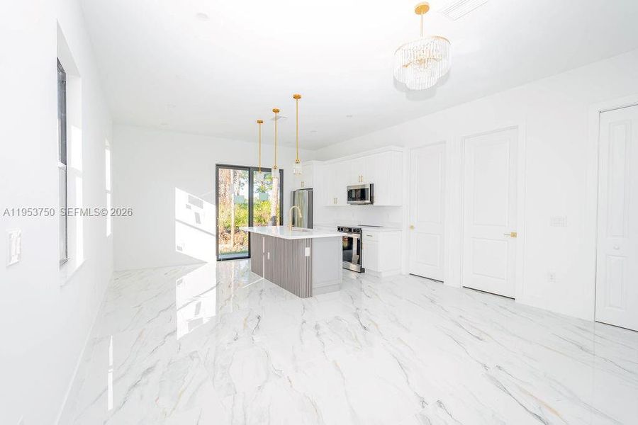 Image 17 of a home in .