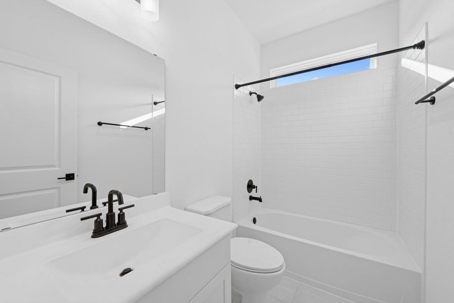 Hall bath (*Photo not of actual home and used for illustration purposes only.)