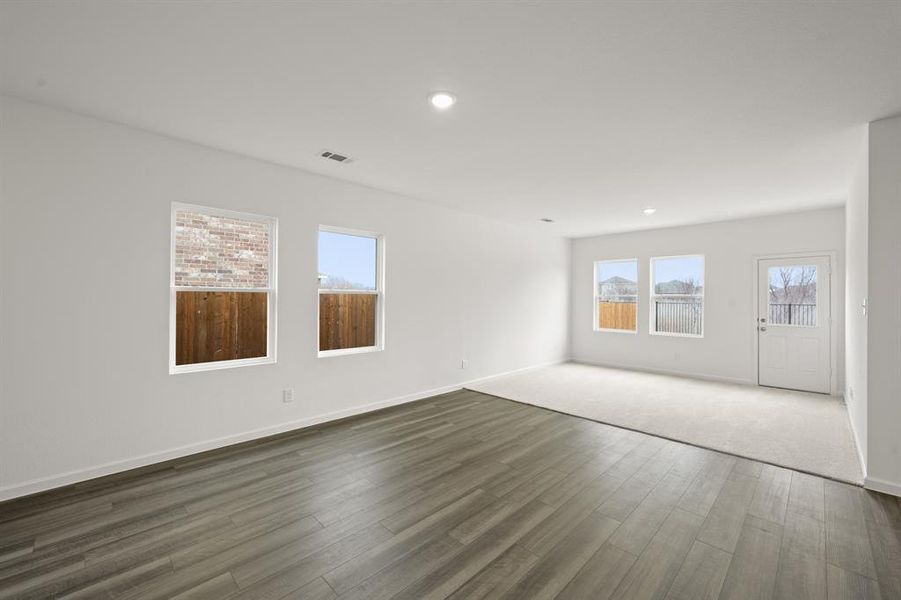 8340 Sniptoe- Dining-2 8340 Sniptoe- Dining-2