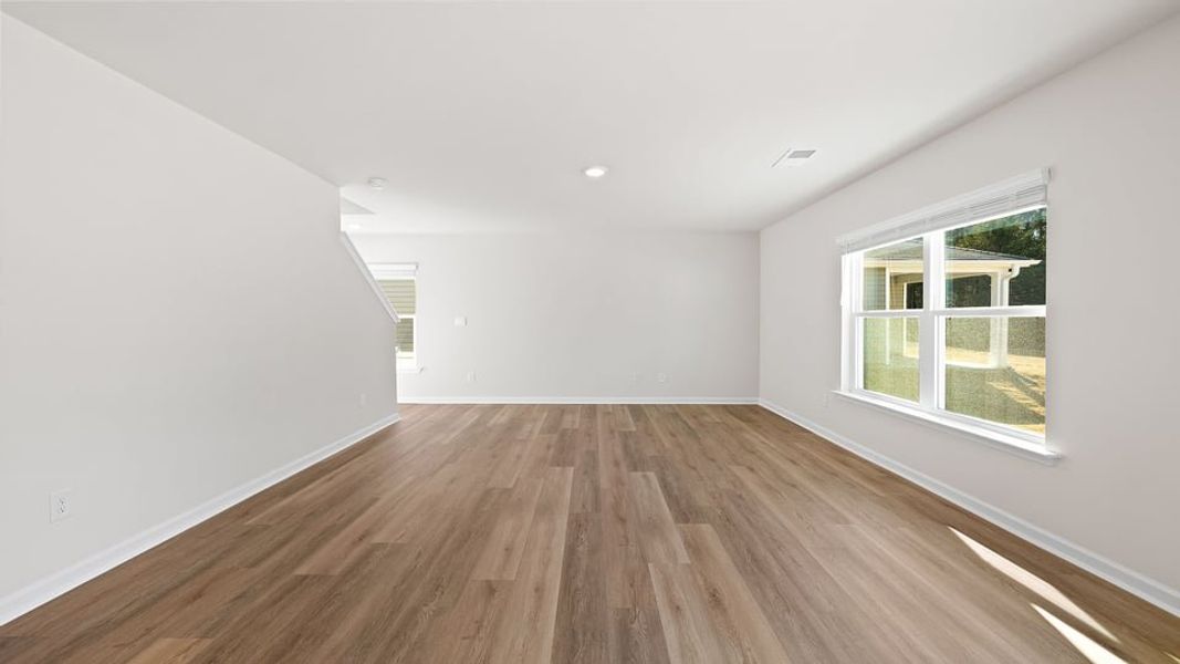 Spacious, unfurnished interior of a new home in Cedar Gap, Fountain Inn (Image 20).
