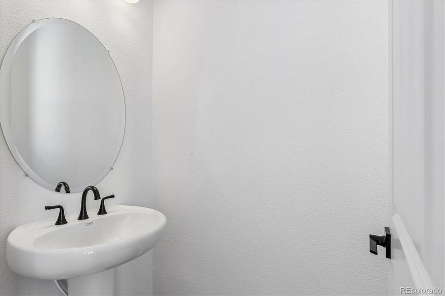 Image 22 of a home in The Summit at Meridian. Image 22 of a home in The Summit at Meridian.