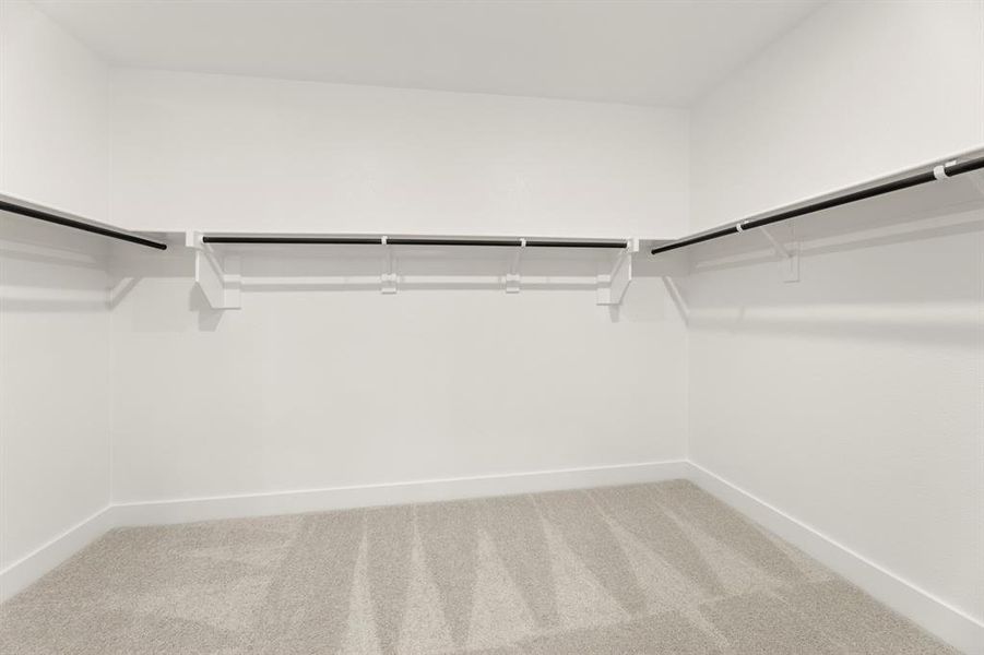 16. 2506 Lindberg - Closet