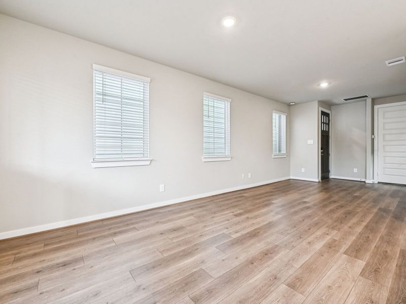 Spacious, unfurnished interior of a new home in Parkway Commons - City Series, Missouri City (Image 11). Spacious, unfurnished interior of a new home in Parkway Commons - City Series, Missouri City (Image 11).