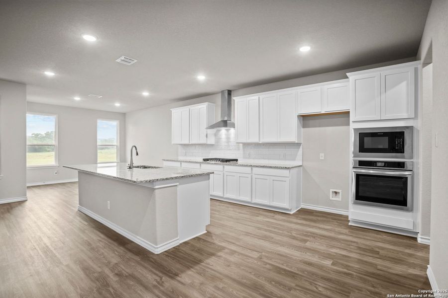 Image 28 of a home in Potranco Oaks.