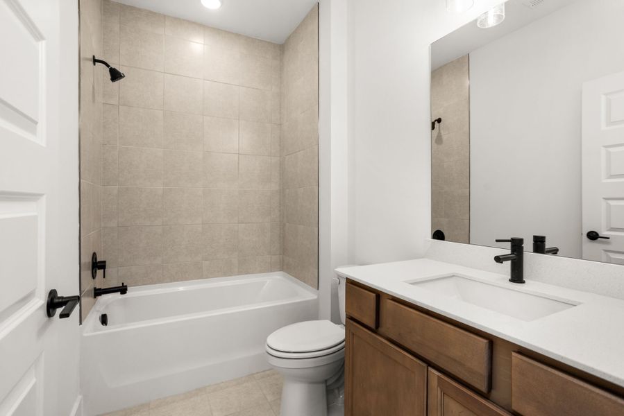 Furnished interior view inside a new home in Del Webb Barton Village, Lebanon (Image 6). Furnished interior view inside a new home in Del Webb Barton Village, Lebanon (Image 6).