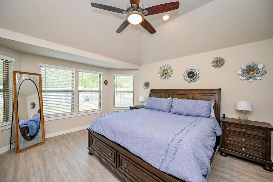 Furnished interior view inside a new home in Mustang Crossing, Alvin (Image 10).