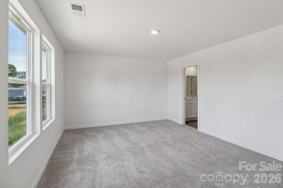 Spacious, unfurnished interior of a new home in Grover Walk, Grover (Image 19).