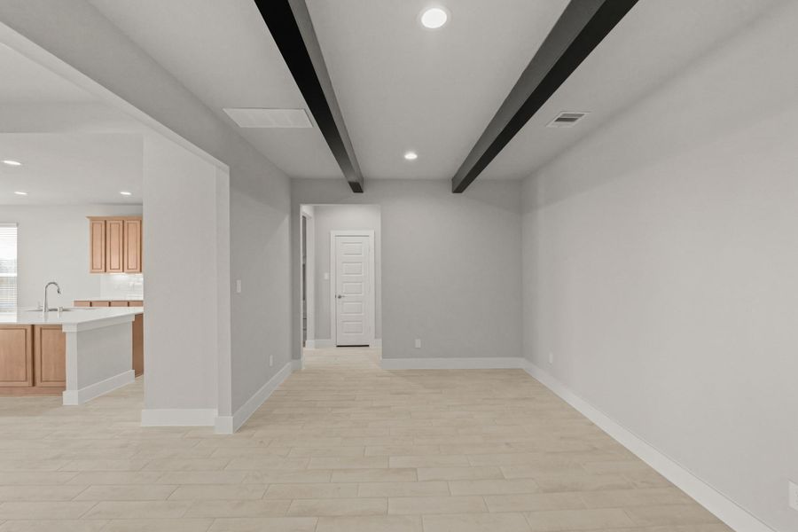 Spacious, unfurnished interior of a new home in Briarwood Crossing, Rosenberg (Image 15). Spacious, unfurnished interior of a new home in Briarwood Crossing, Rosenberg (Image 15).
