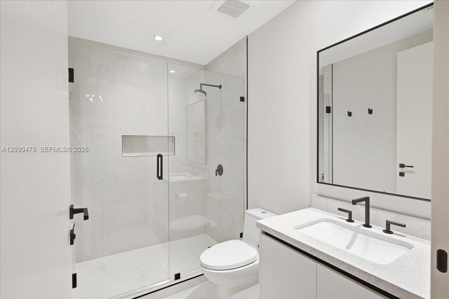 Furnished interior view inside a new home in , Fort Lauderdale (Image 8).