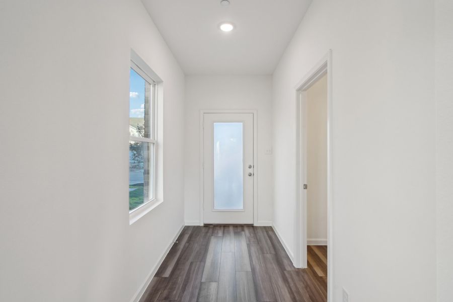 Representative unfurnished interior of a home built from the Crescent by Starlight Homes in Broadmoor Village, Cedar Hill (Image 17).