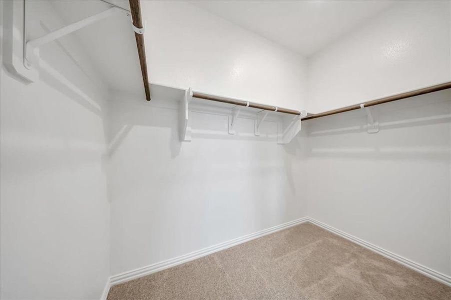 Spacious, unfurnished interior of a new home in Liberty Pointe, Gainesville (Image 16).