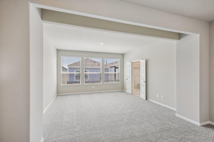 Spacious, unfurnished interior of a new home in Kemah Crossing - Luxe Series, Kemah (Image 15). Spacious, unfurnished interior of a new home in Kemah Crossing - Luxe Series, Kemah (Image 15).