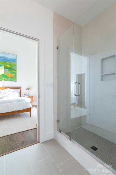 Primary ensuite - similar