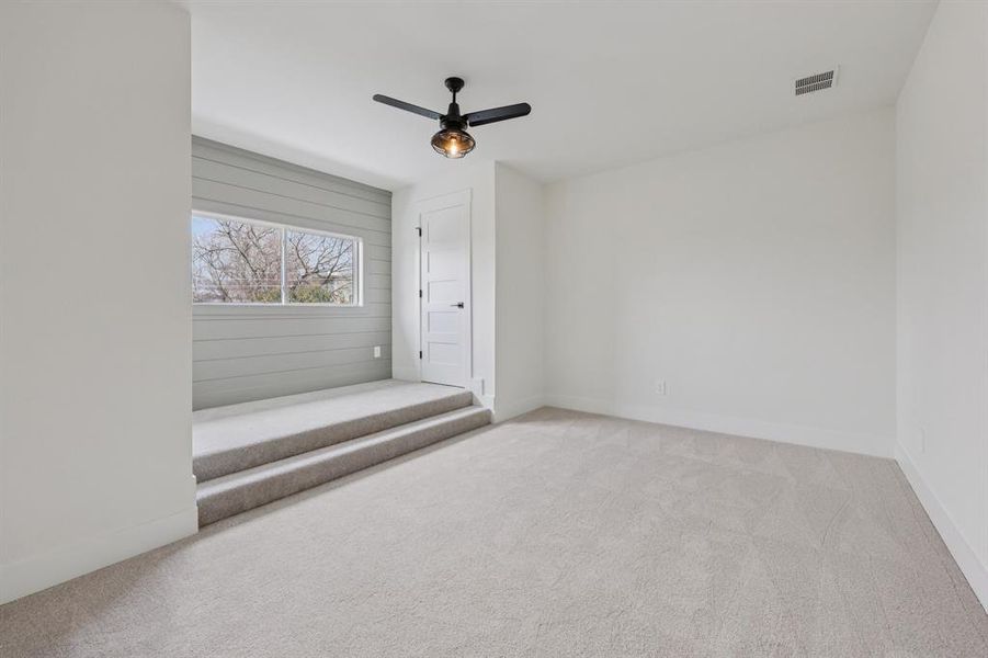 Spacious, unfurnished interior of a new home in , Dallas (Image 23).