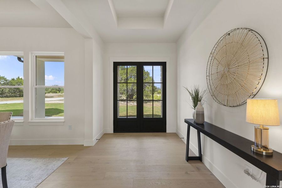 Furnished interior view inside a new home in , Bandera (Image 31).