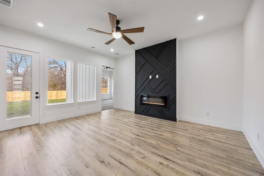 Spacious, unfurnished interior of a new home in , Dallas (Image 22).