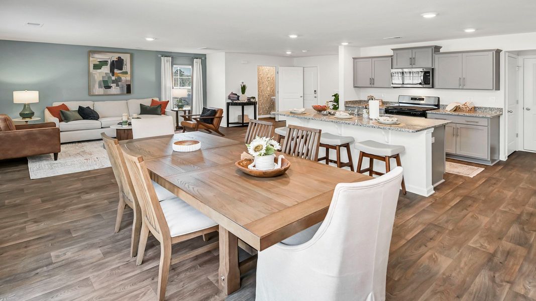 Furnished interior view inside a new home in Grand Oaks, Columbia (Image 9).
