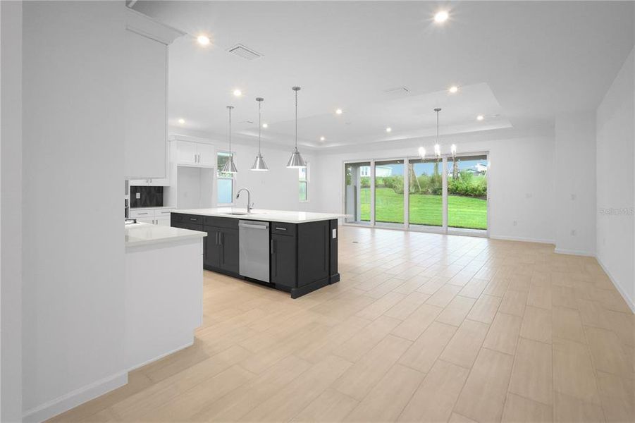 Spacious, unfurnished interior of a new home in Cresswind at Lake Harris, Tavares (Image 28). Spacious, unfurnished interior of a new home in Cresswind at Lake Harris, Tavares (Image 28).