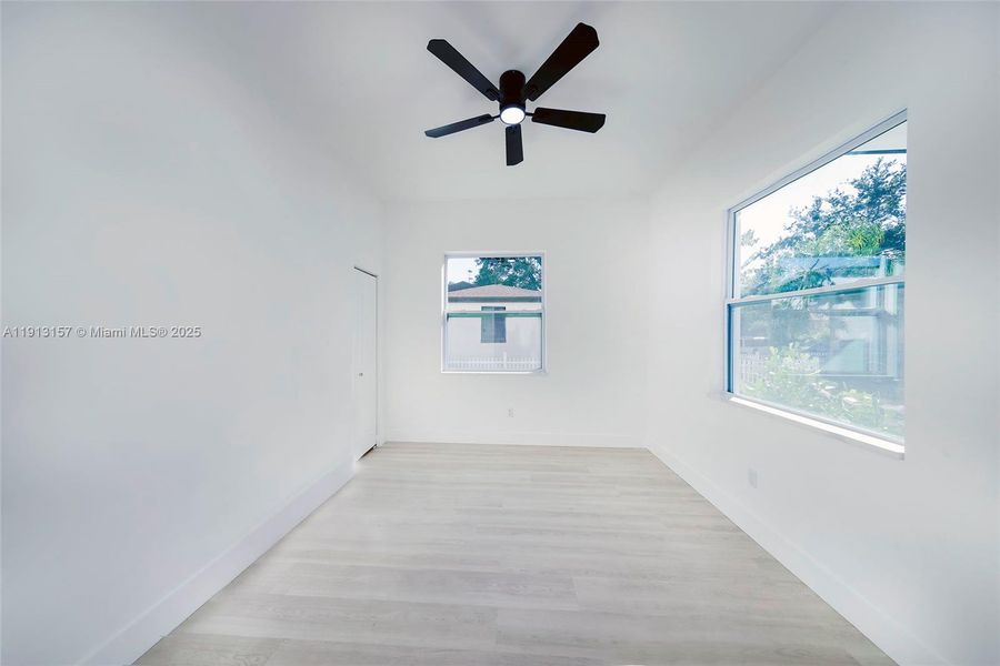 Spacious, unfurnished interior of a new home in , St. Petersburg (Image 24).