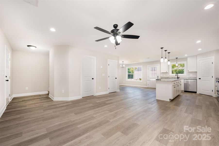 Furnished interior view inside a new home in , Kannapolis (Image 7).