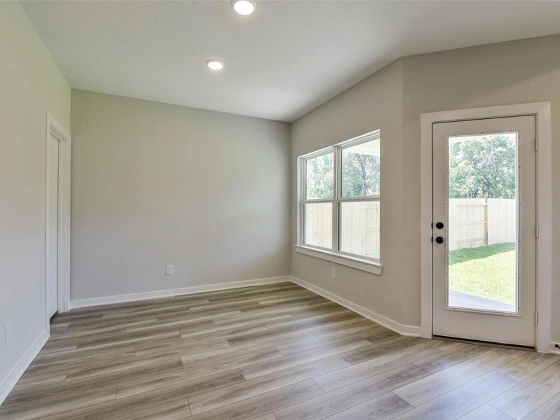Spacious, unfurnished interior of a new home in Sundance Cove, Crosby (Image 18).
