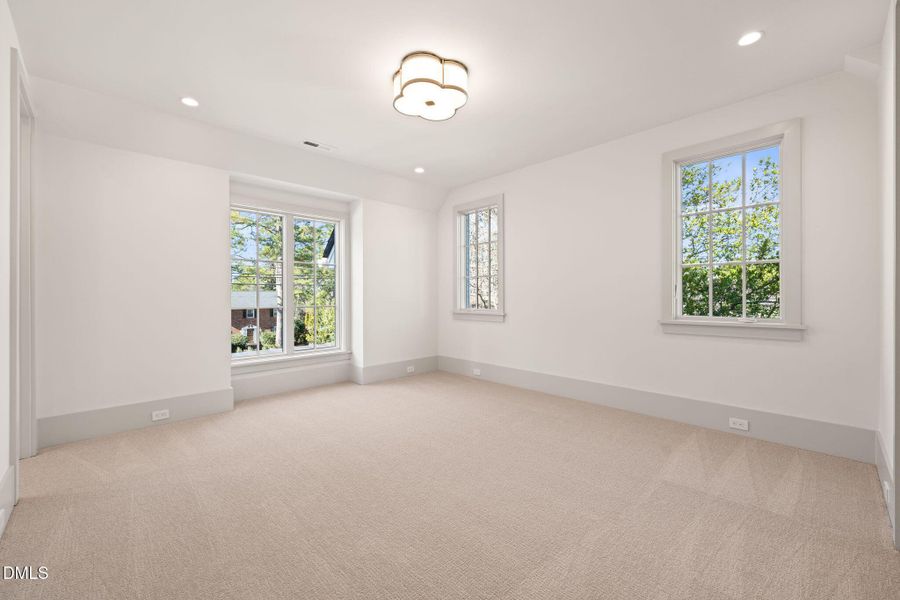 56-web-or-mls-untitled-35