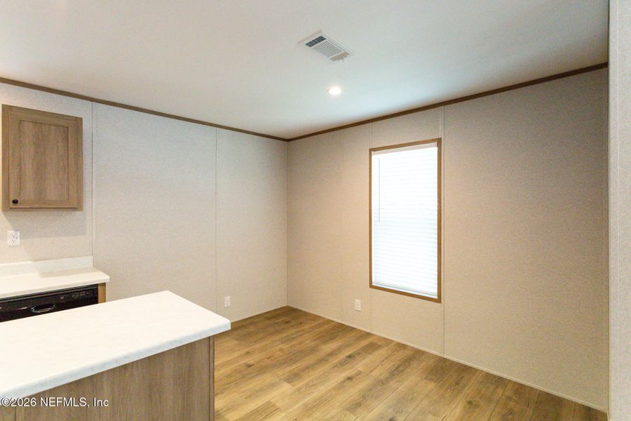 Spacious, unfurnished interior of a new home in , Jacksonville (Image 22).