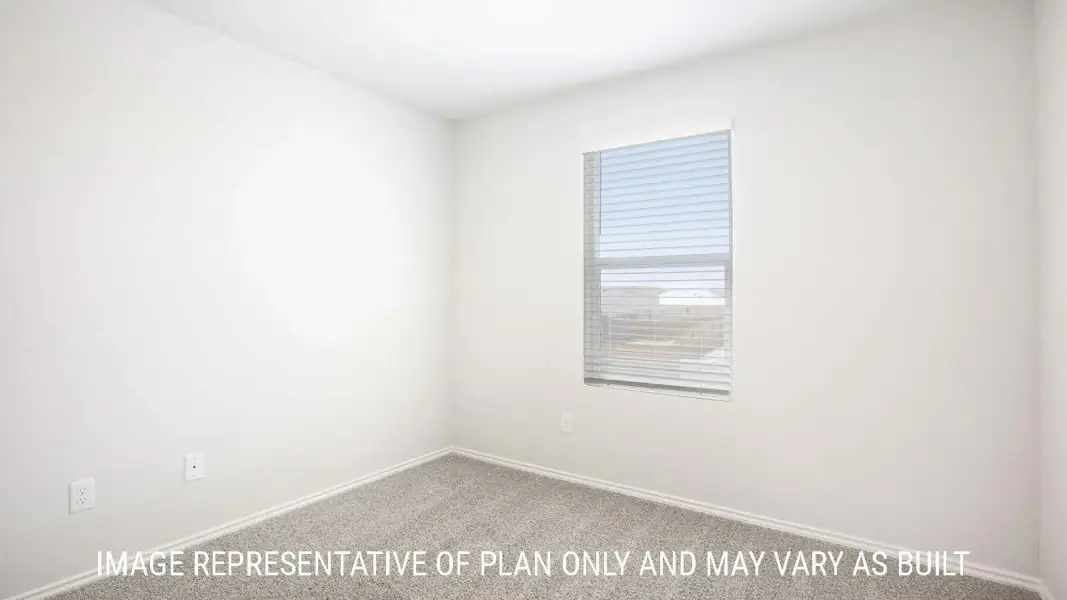 Spacious, unfurnished interior of a new home in Reynolds Crossing, Killeen (Image 30).